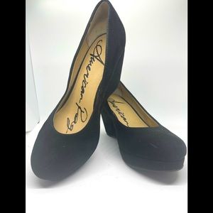 American Rag black shoes size 7, runs 1/2 size smaller!